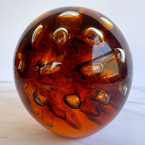 Fermacarte bullicante sfera